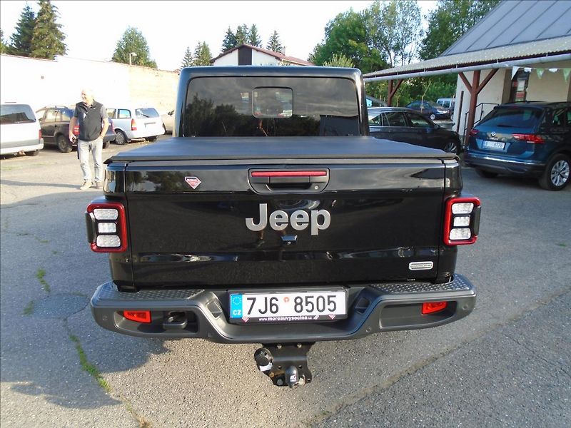Jeep Gladiator 3,0 - fotka 7 z 23