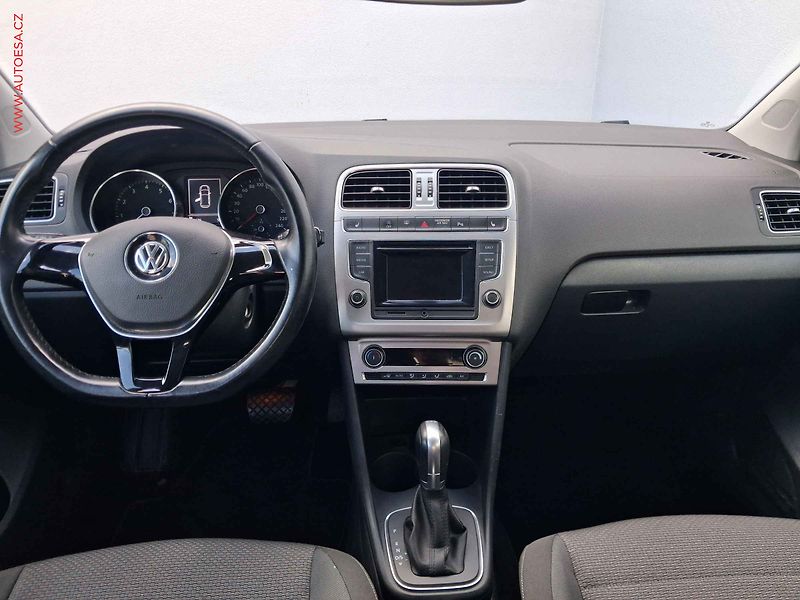 Volkswagen Polo (2014) 1.2 TSi, Highline, DSG - fotka 8 z 17