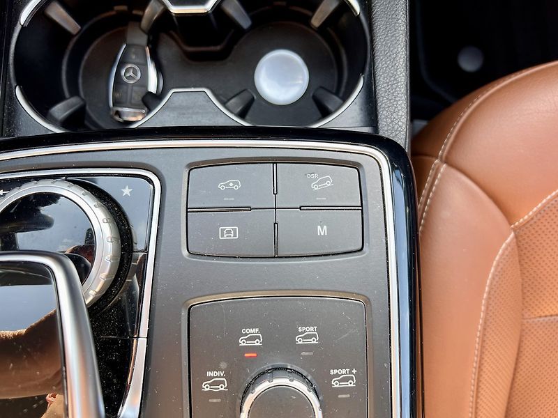 Mercedes-Benz GLE (2018) 43 AMG 4MATIC kupé - fotka 29 z 36