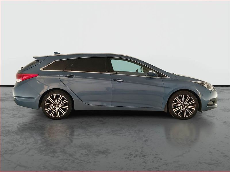 Hyundai i40 (2016) Premium 1.7 CRDi, Automat - fotka 6 z 22