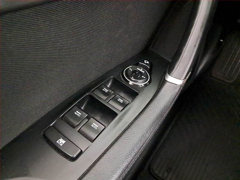 Hyundai i40 (2016) 1.7 CRDi, Navi, Tempomat - fotka 20 z 22