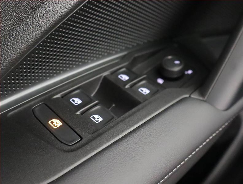 Volkswagen Tiguan (2025) Elegance 1.5 eTSI - fotka 16 z 22