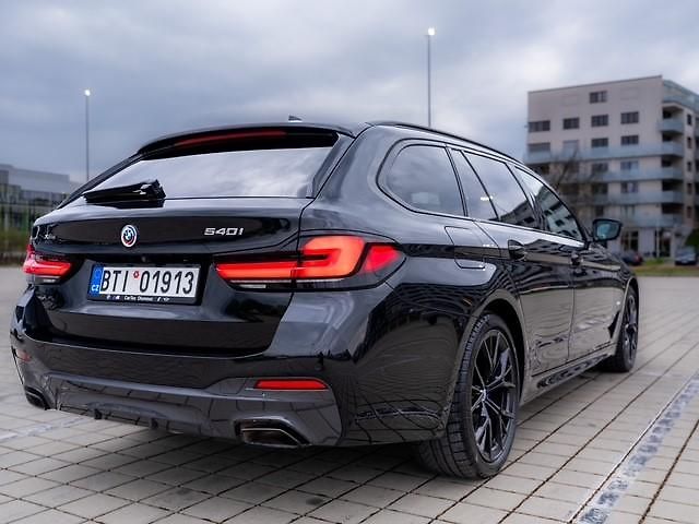 BMW Řada 5 540i xDrive M-Paket - fotka 4 z 12