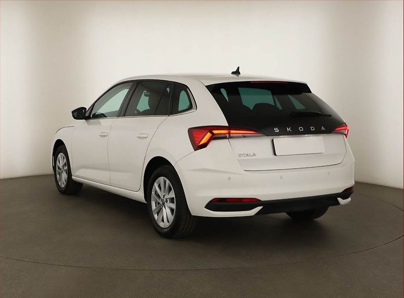 Škoda Scala (2025) 1.0 TSI, Top Selection, FullLe - fotka 4 z 16