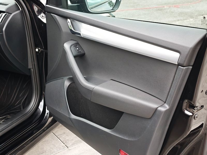 Škoda Octavia (2018) Style 2,0 TDI 110 KW DSG - fotka 18 z 26