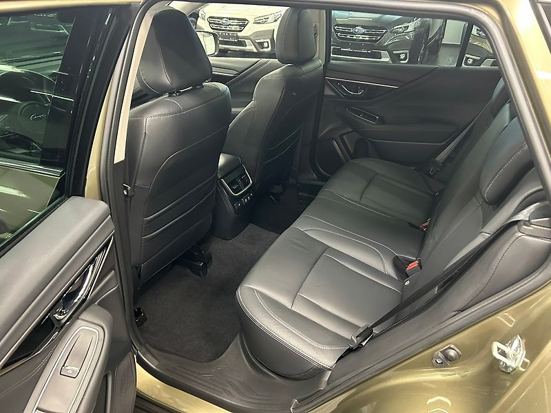 Subaru Outback (2022) 2.5 TOURING 2022 | Záruka - fotka 17 z 53