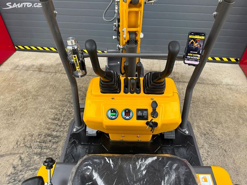 Gorila (2026) AKCE - Minibagr G12S I LITE - fotka 11 z 18