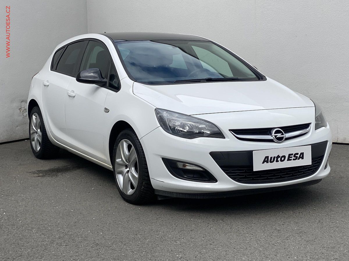 Opel Astra 1.4 T, AC, tempo, navi