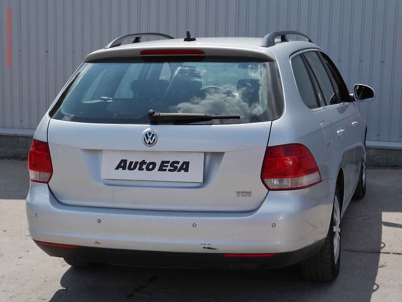 Volkswagen Golf (2009) 1.9 TDi, ČR, AC, výhřev sed - fotka 4 z 15
