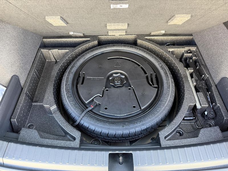 Škoda Karoq 2,0 TSi/140kW 4x4 DSG Sportlin - fotka 73 z 94