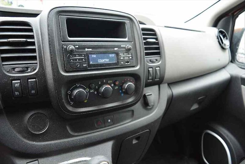 Renault Trafic (2017) PASSENGER 125 DCI ENERGY - fotka 27 z 34