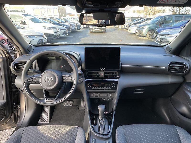 Toyota Yaris Cross 1.5 Hybrid 130k ODBĚR IHNED - fotka 14 z 27