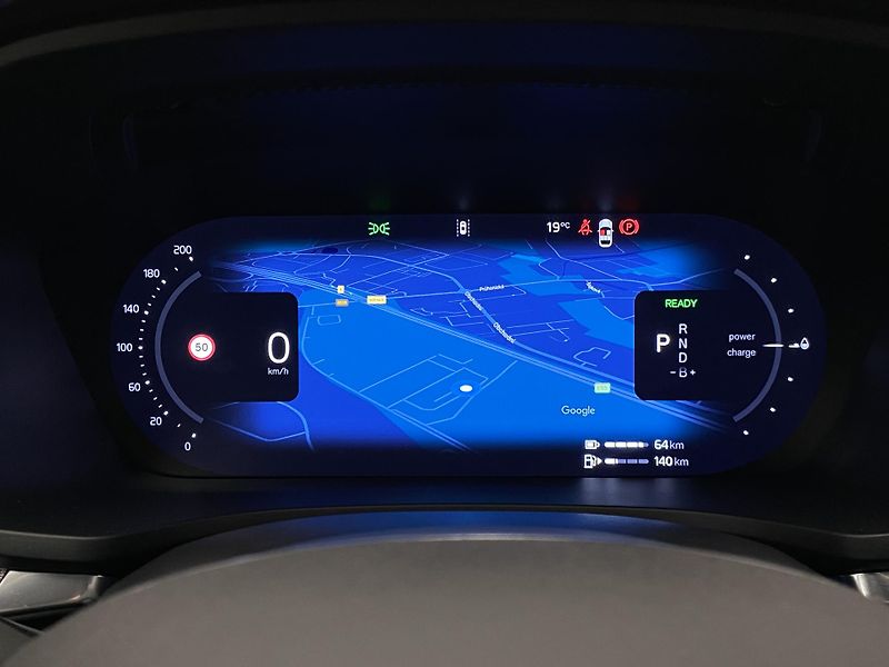Volvo V60 T6 AWD PLUG-IN DARK REZERVACE - fotka 26 z 58