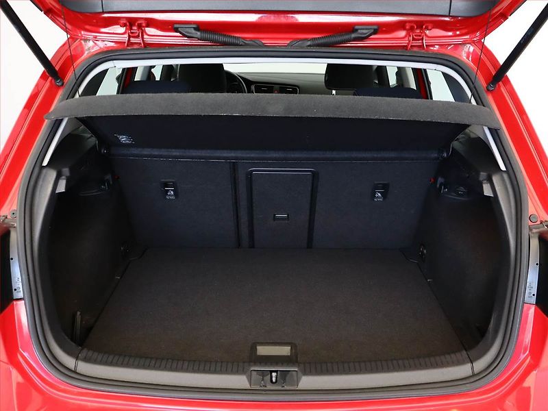 Volkswagen Golf (2016) 1.4 TGI CNG, Automat, Tempomat - fotka 12 z 17