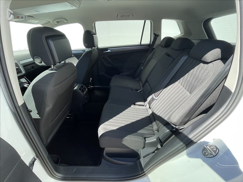 Volkswagen Tiguan Allspace 1,5 TSI DSG Life ACC+NAVI+PDC - fotka 16 z 23