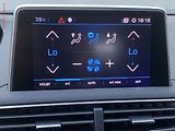 Peugeot 3008 (2018) 1.2 PT, GT Line, LED, kamera - náhled 15