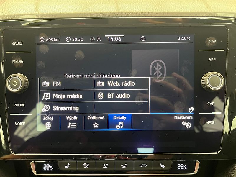 Volkswagen Passat 2.0 TDi LED SVĚTLA, rezervace - fotka 53 z 96
