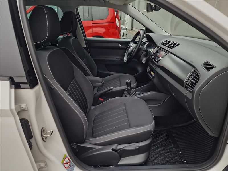 Škoda Fabia 1.0 TSI Style,původ ČR,1.Maj. - fotka 14 z 49