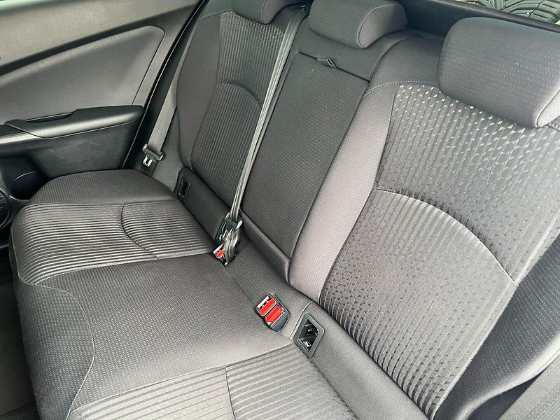 Toyota Prius (2016) 1.8VVT-i HYBRID Kamera! HUD! - fotka 20 z 39