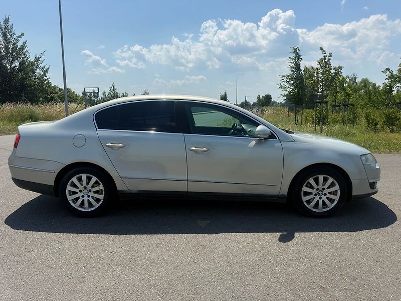 Volkswagen Passat 2,0 103 KW KLIMATIZACE PLNĚ DO - fotka 6 z 15