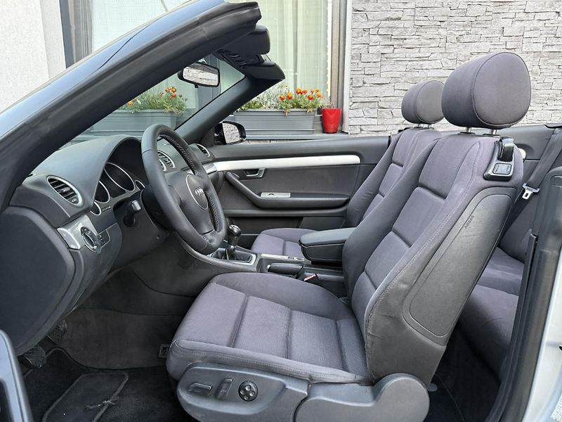 Audi A4 (2002) 2.4i 125kW  MANUÁL!! - fotka 6 z 17