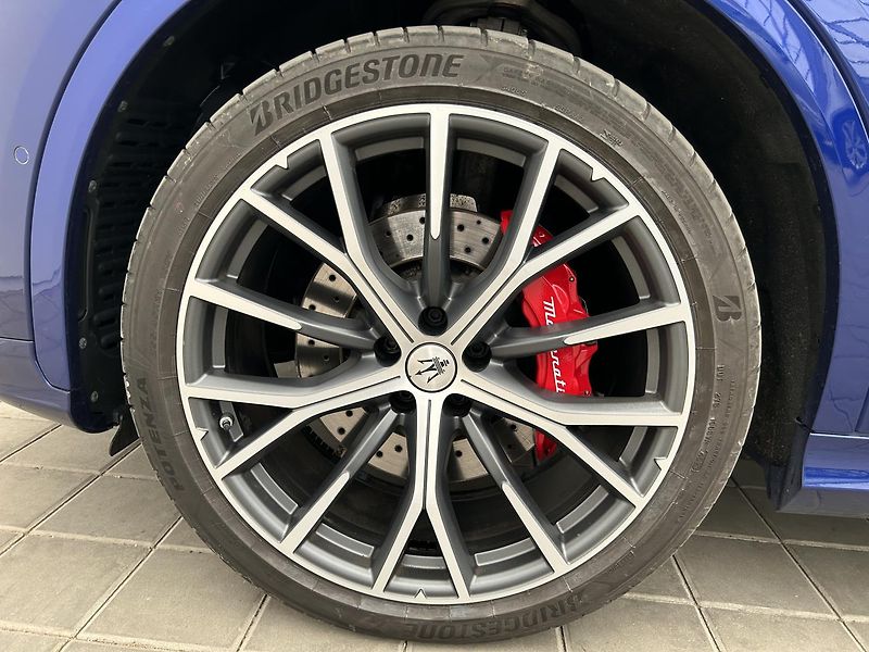 Maserati Grecale 3.0 T 4x4 . - fotka 9 z 39