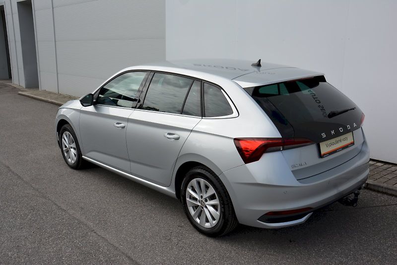 Škoda Scala (2024) 1.0 TSI 85 KW TOP Selection - fotka 10 z 25