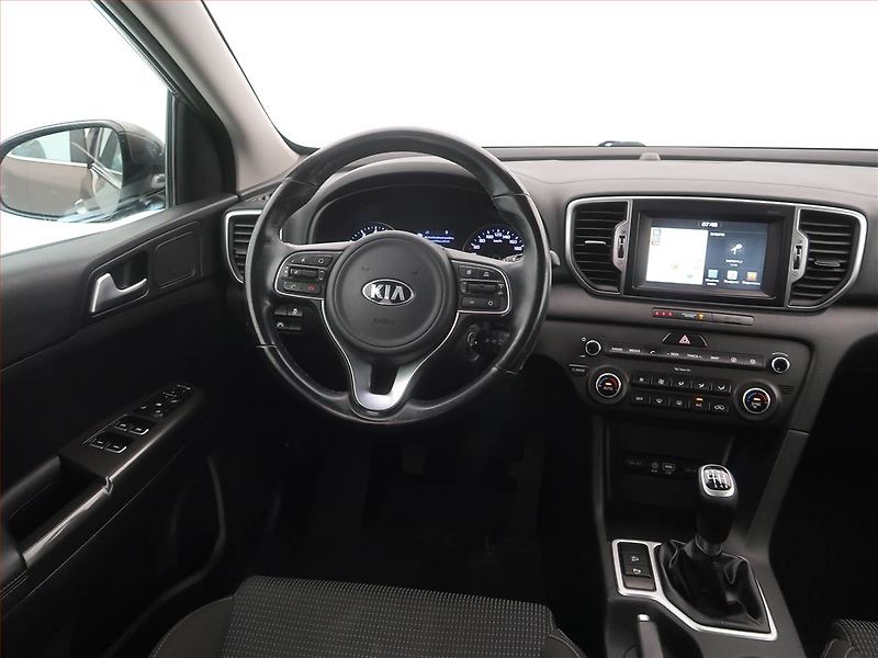 Kia Sportage (2017) 1.6 GDI, Serv.kniha, Navi - fotka 7 z 17