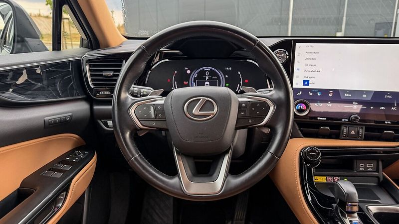 Lexus NX 350h 350H HEV PRESTIGE PLUS TECH - fotka 14 z 24