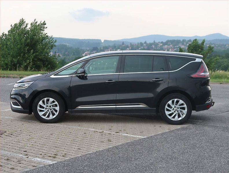 Renault Espace (2016) 1.6 dCi, Automat, 7 míst - fotka 3 z 15