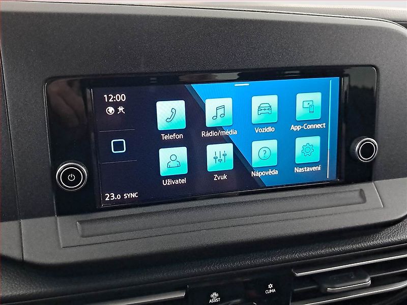Volkswagen Caddy (2022) Life 2.0 TDI, 5Míst, ČR - fotka 12 z 20