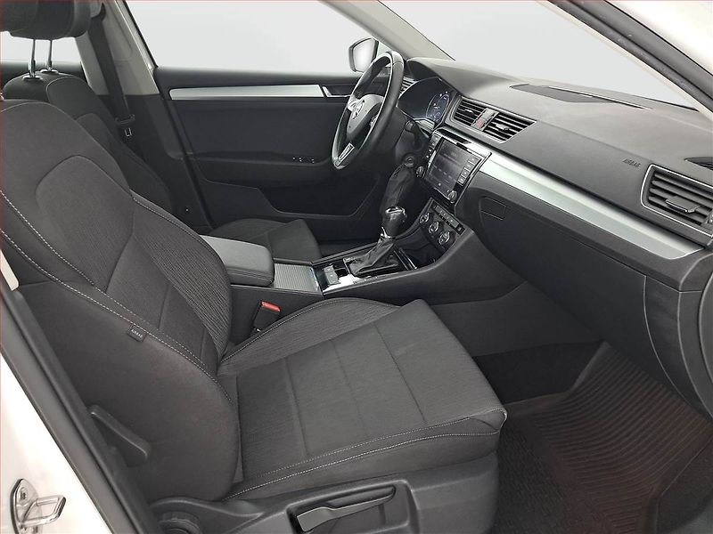 Škoda Superb (2017) Ambition 2.0 TDI, Automat - fotka 9 z 20