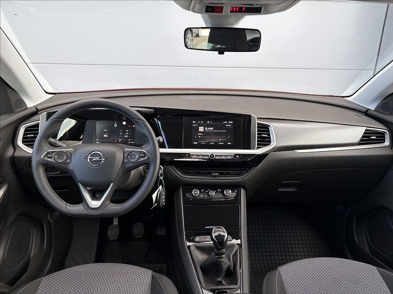 Opel Grandland 1,2 TURBO 96 KW MT6 CZ ZÁRUKA - fotka 7 z 27