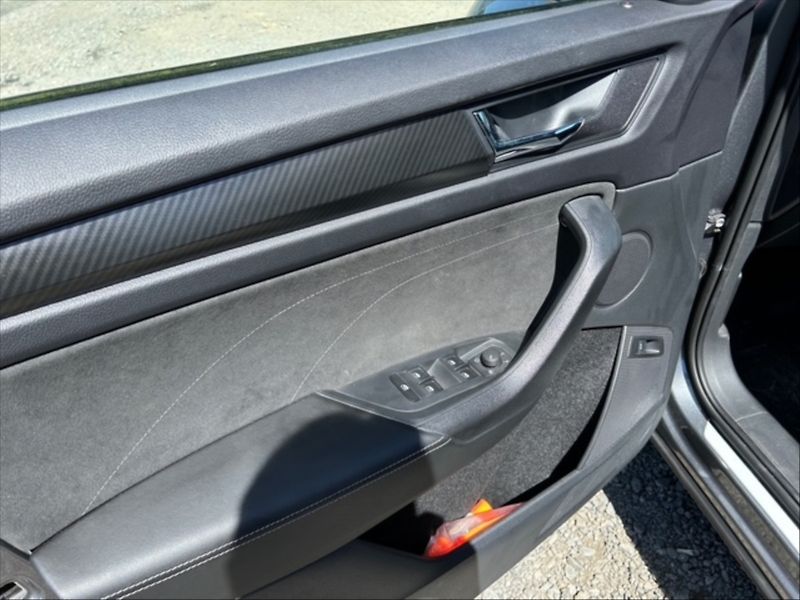 Škoda Kodiaq 2,0 TDI Sportline 4x4 DSG - fotka 11 z 11