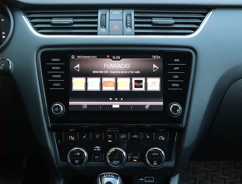 Škoda Octavia (2020) 1.5 TSI, Automat, Navi - fotka 12 z 19