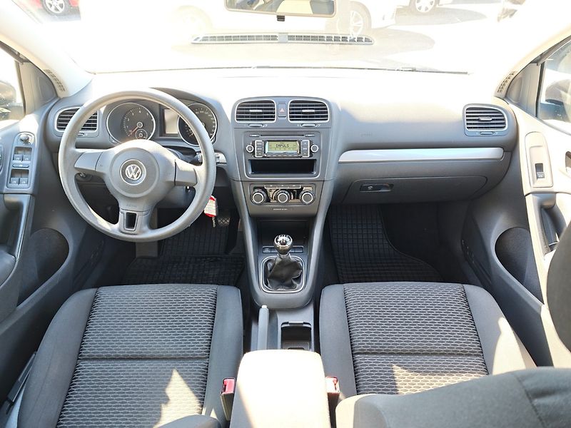 Volkswagen Golf (2009) 1,4i 16v 59 Kw Trend - fotka 13 z 30