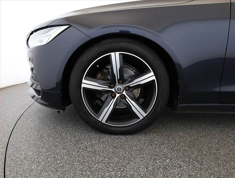 Volvo S90 (2017) D4, Automat, Serv.kniha, Navi - fotka 17 z 17