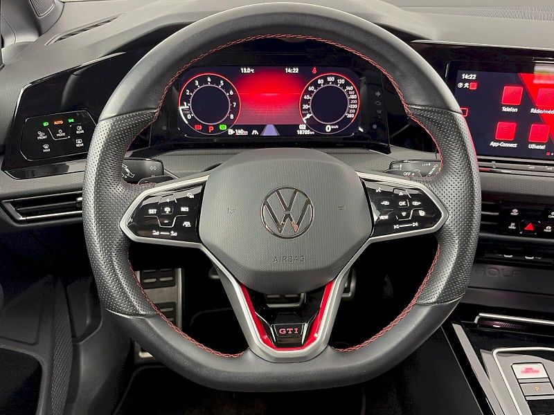Volkswagen Golf (2023) GTI Clubsport 2.0 TSI 221kW DS - fotka 9 z 32