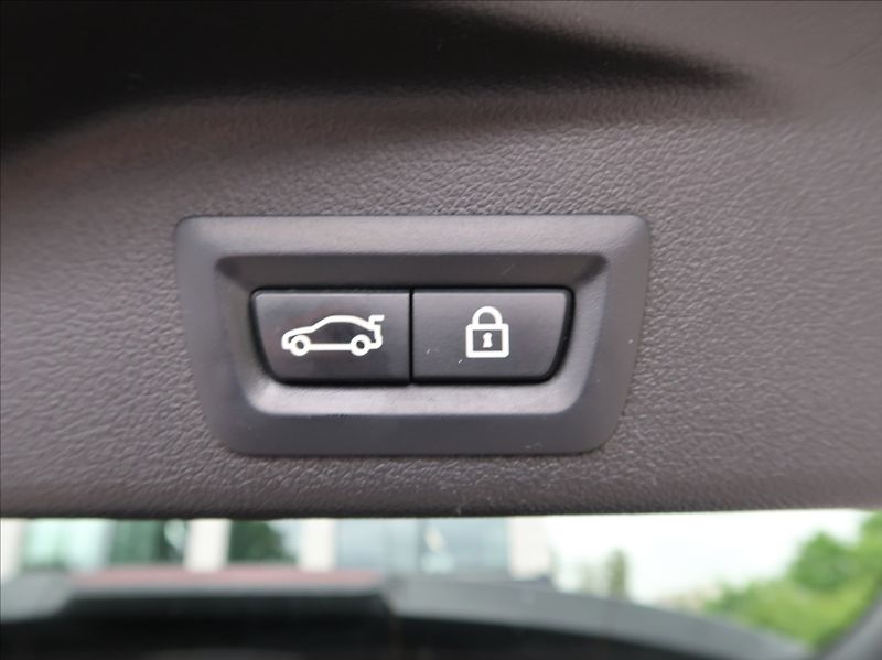 BMW X5 3,0 d,195kW,M-paket,NovéČR,DPH - fotka 26 z 28