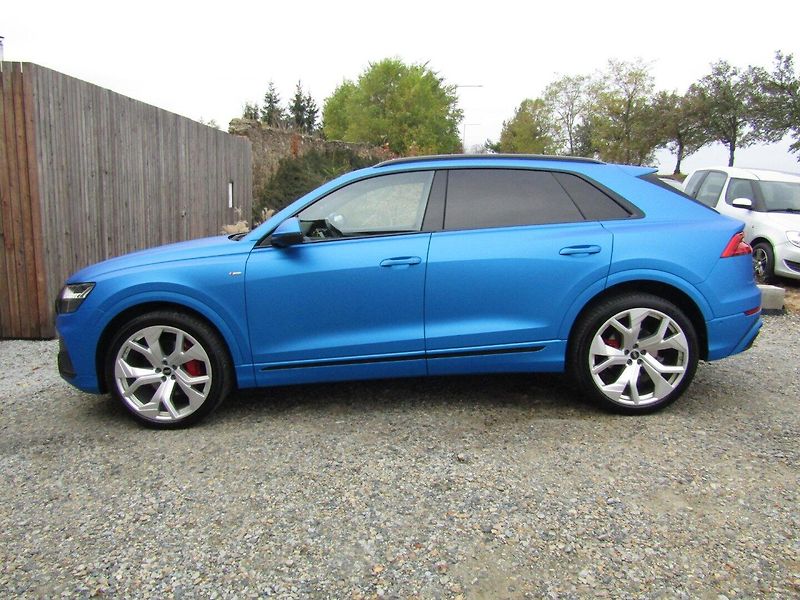 Audi Q8 (2021) 50 TDI 210kW  S-LINE - fotka 3 z 42