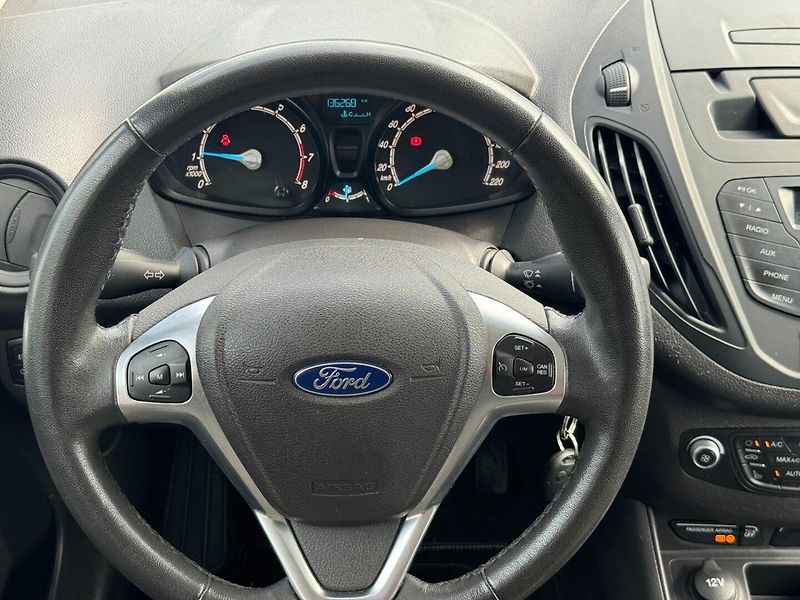 Ford Tourneo Courier (2019) 1.0 EcoBoost 73kW - fotka 15 z 29