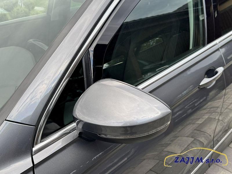 Volkswagen Tiguan 2.0TDI 4x4 + tažné, kamera - fotka 11 z 60