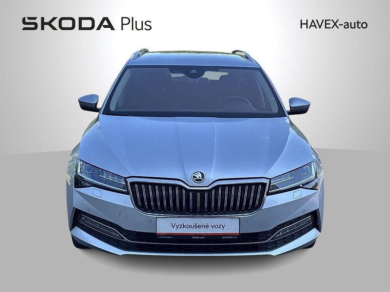 Škoda Superb (2021) Combi 2.0 TDI 4x4 DSG L&K - fotka 4 z 30