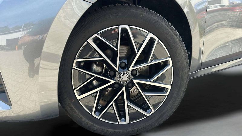 Škoda Octavia Combi Top Selection 1,5TSI 110 - fotka 29 z 31