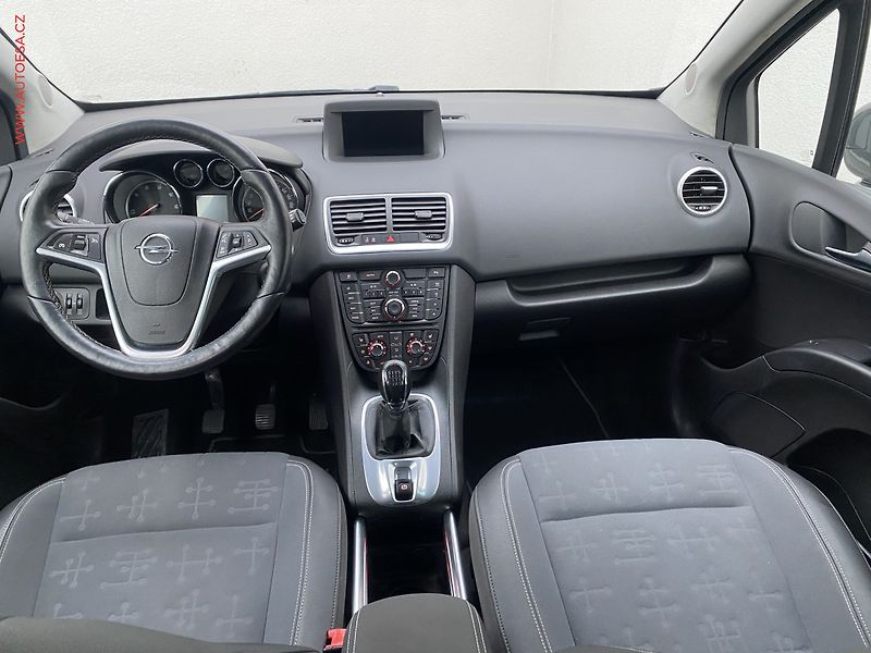 Opel Meriva (2015) 1.6 CDTi, Innovation, kamera - fotka 8 z 19
