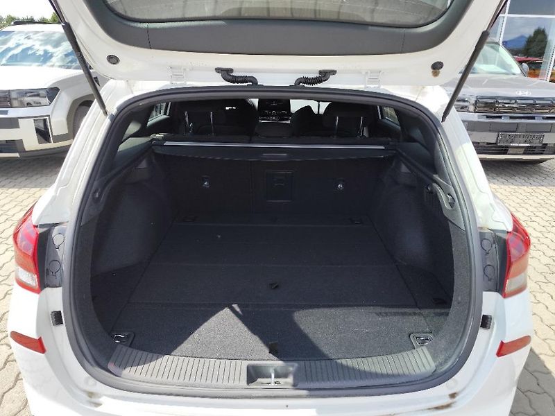 Hyundai i30 (2025) i30 WG FL 1,0 TGDI N Line    - fotka 5 z 6