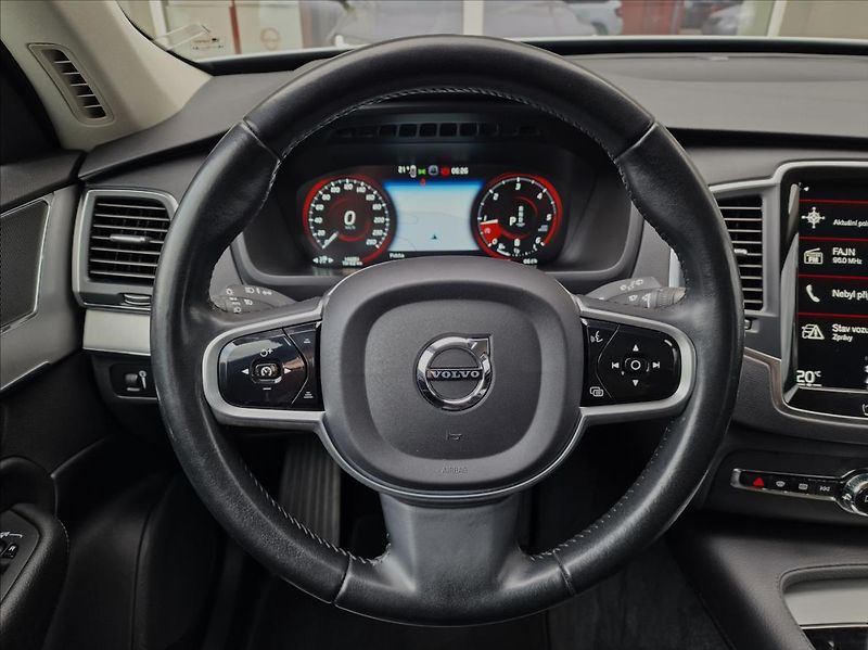 Volvo XC90 B5 AWD MomentumPro, 7-míst,ČR - fotka 21 z 50