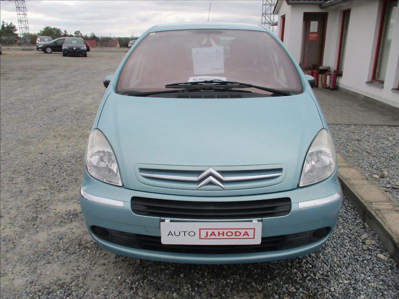 Citroën Xsara Picasso 1,6 i, klima, servis, tažné, - fotka 2 z 35
