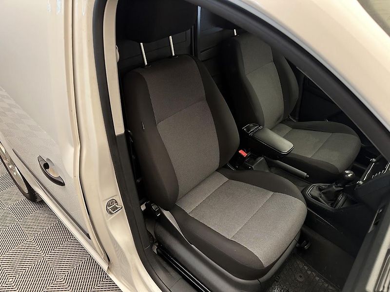 Volkswagen Caddy (2016) 2.0 TDI WEBASTO  - fotka 10 z 17