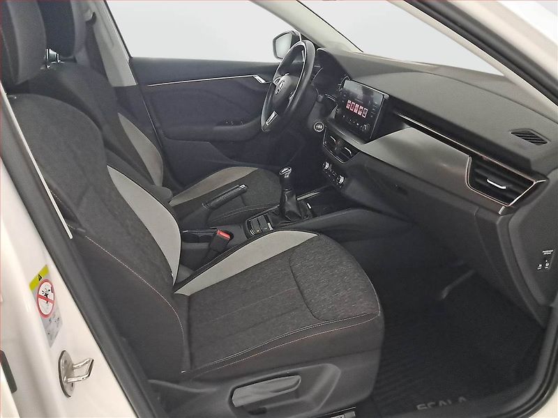 Škoda Scala (2019) Style 1.0 TSI, Kůže, Tempomat - fotka 9 z 19